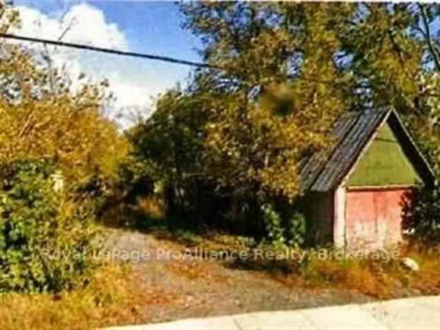 Land For Sale in South Frontenac, Ontario