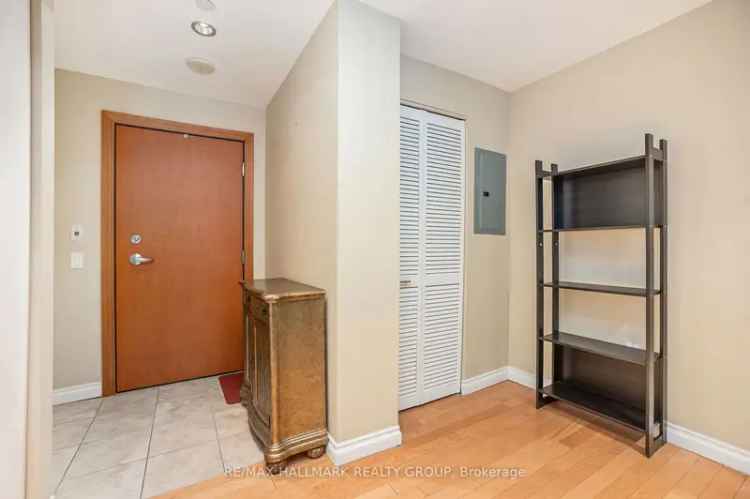 Condo For Rent in (Old) Ottawa, Ontario