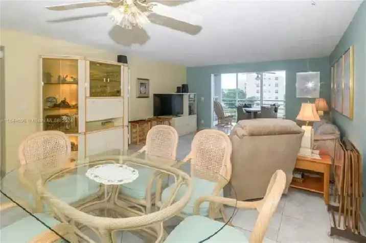 Condo à vendre - Dania Beach floride