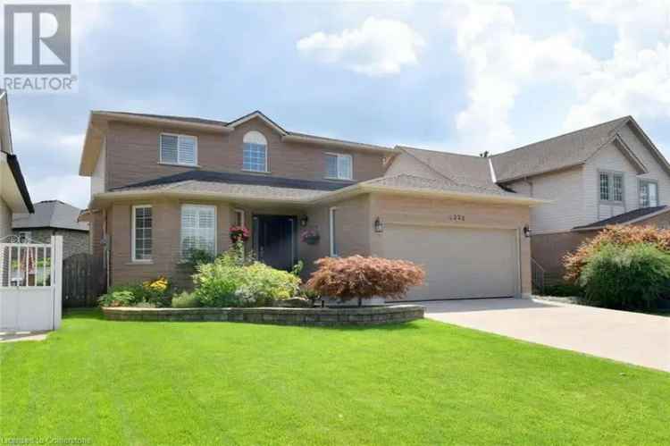 2-Storey Custom Home for Lease Spacious Family Home