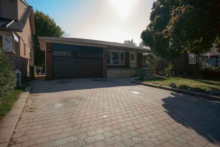 House For Sale in Toronto, Ontario