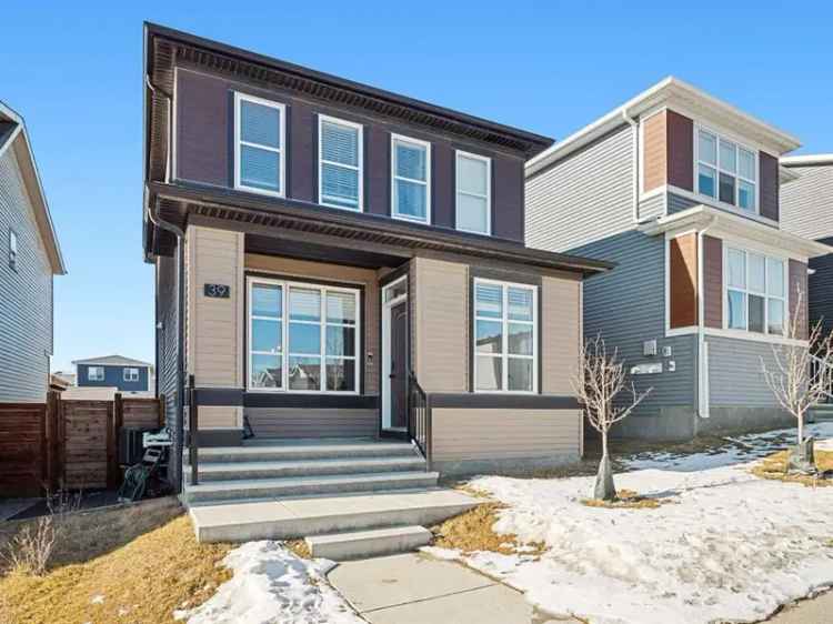 House For Sale in Calgary, Alberta