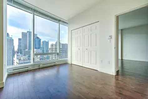 1 room apartment of 56 m² in Montreal