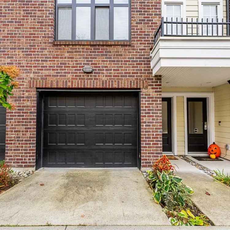 Townhouse for sale