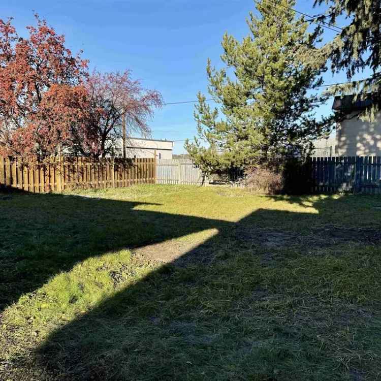 3 Bedroom 1 Bathroom Rancher House for Sale Near Downtown