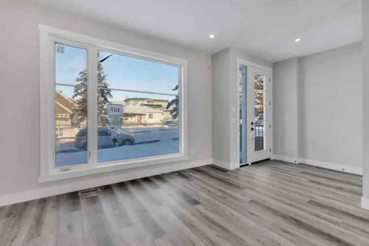 Duplex For Rent in Calgary, Alberta