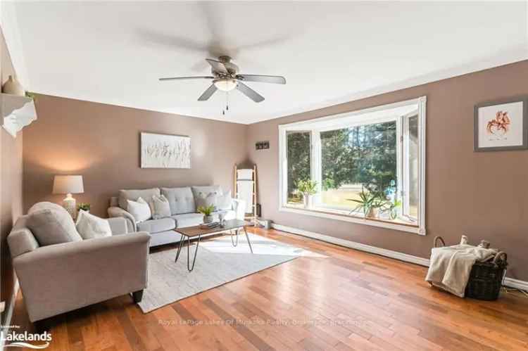 House For Sale in Bracebridge, Ontario