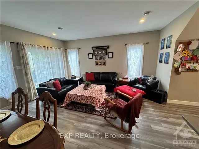 Duplex For Sale in Russell, Ontario