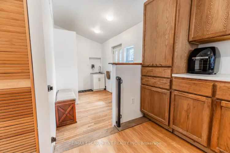 879 Acre Property with 3000 Sq Ft Home and In Law Suite