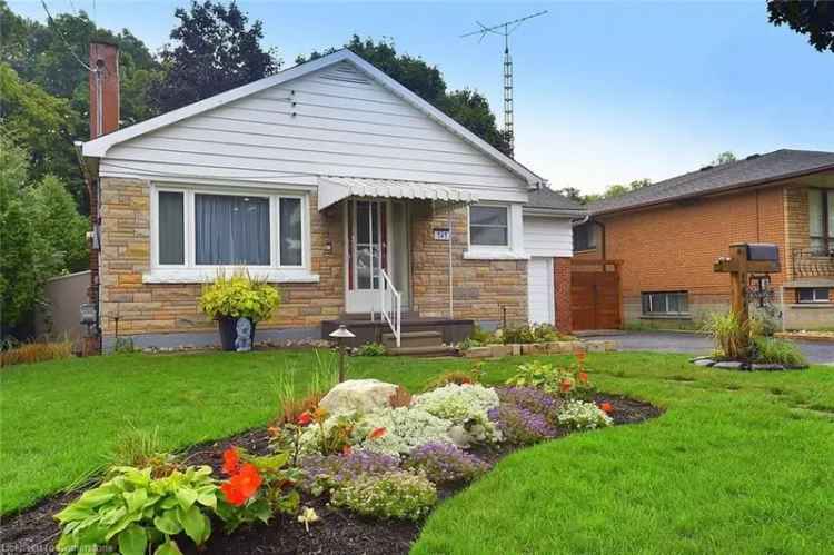 House For Sale in 141, Reid Avenue South, Hamilton, Ontario