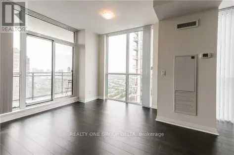 3 rooms apartment of 350 m² in Mississauga