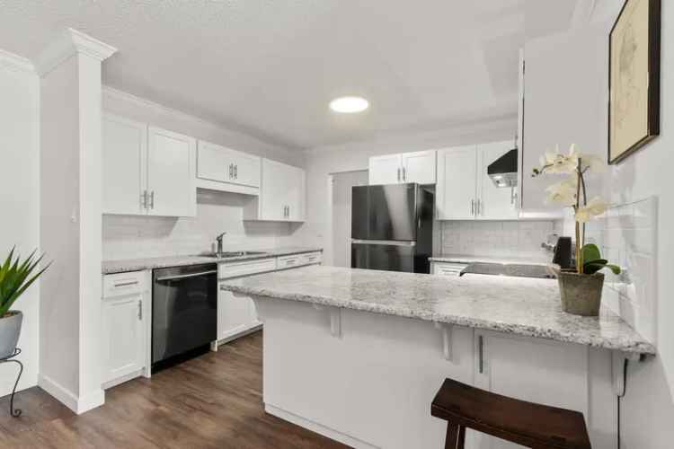 2 Bedroom Condo in Central Abbotsford 55 Community