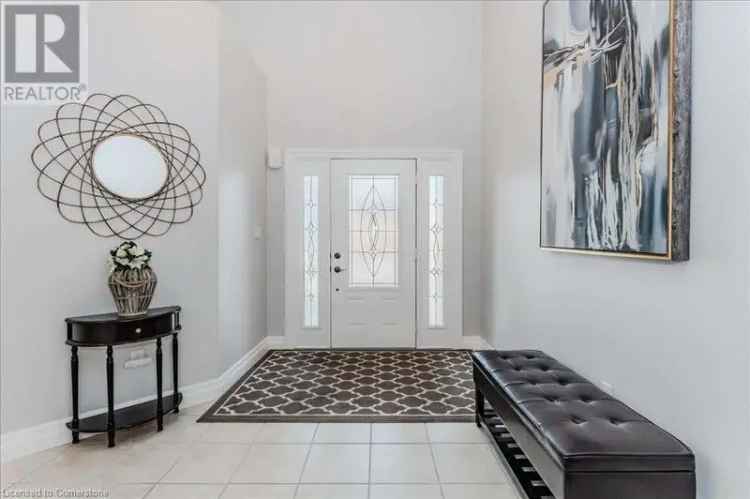 Luxury Stonecroft Home 2000+ Sq Ft 2 Beds 3 Season Sunroom