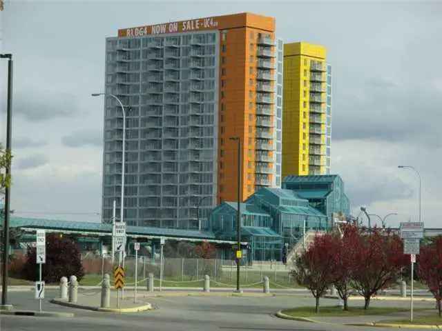 House For Sale in Calgary, Alberta