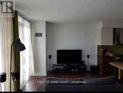 1 room apartment of 557 m² in Toronto