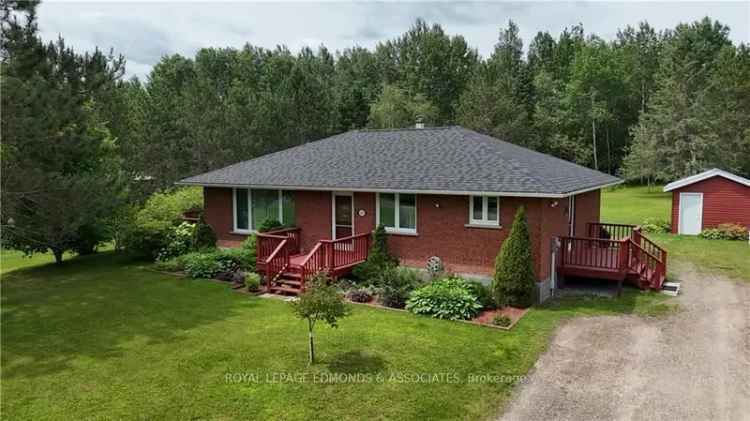 House For Sale in North Algona Wilberforce, Ontario