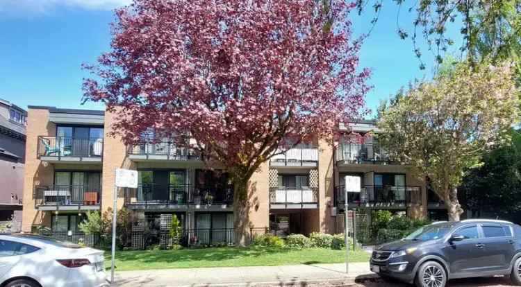 Kitsilano Apartments Near Kits Beach