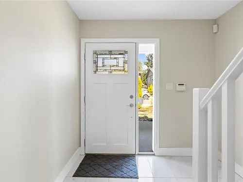 5-Bedroom Home with Legal Suite Nanaimo BC