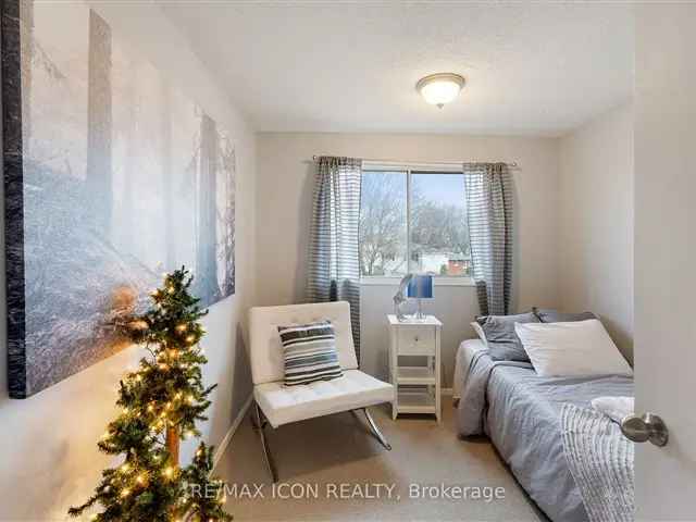 Charming 3-Bedroom Semi-Detached Home in Petrolia