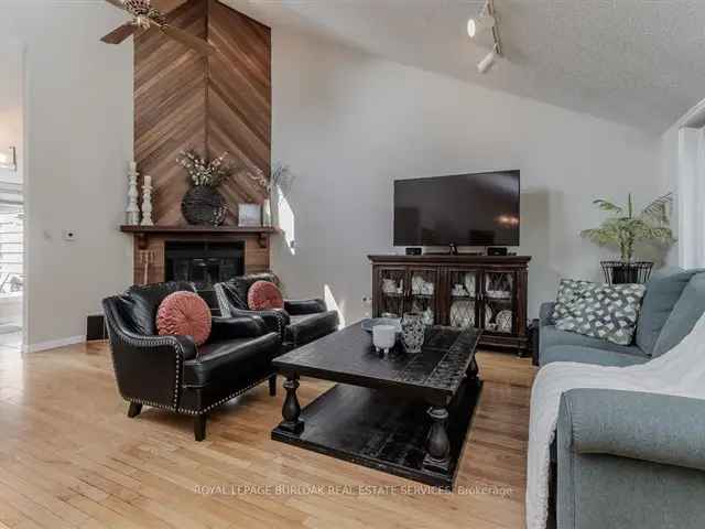 Fantastic Bungalow On Premium Corner Lot