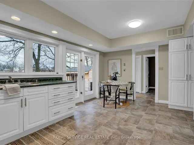 House For Sale in Kawartha Lakes, Ontario