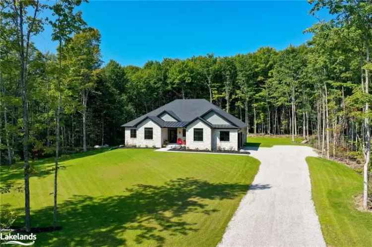 House For Sale in Georgian Bluffs, Ontario