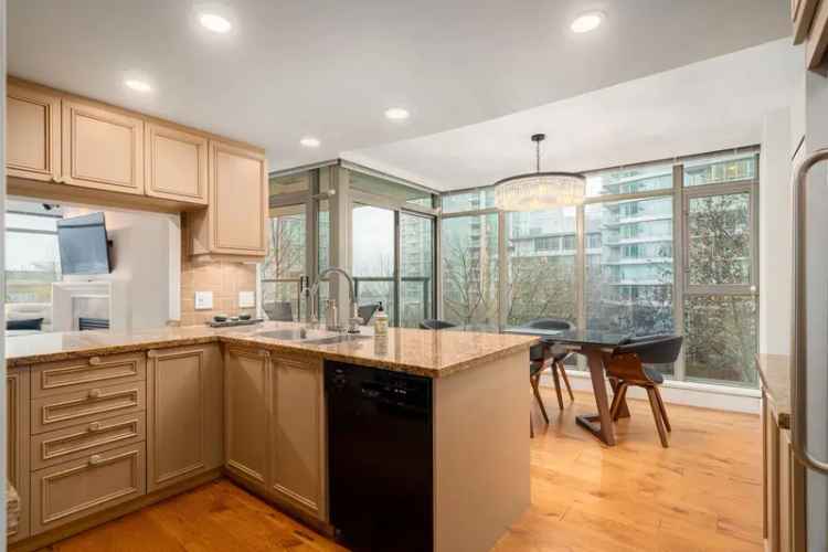 305 1680 BAYSHORE Drive in Vancouver: Coal Harbour Condo for sale in “BAYSHORE TOWER” (Vancouver West)  : MLS®# R2925554