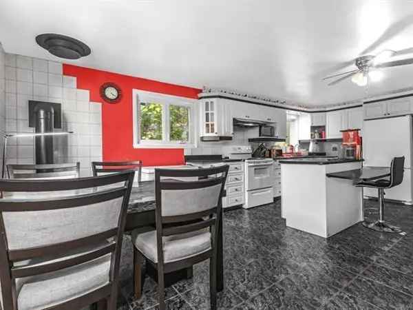 One-and-a-half-storey house for sale (Quebec North Shore) #RC681