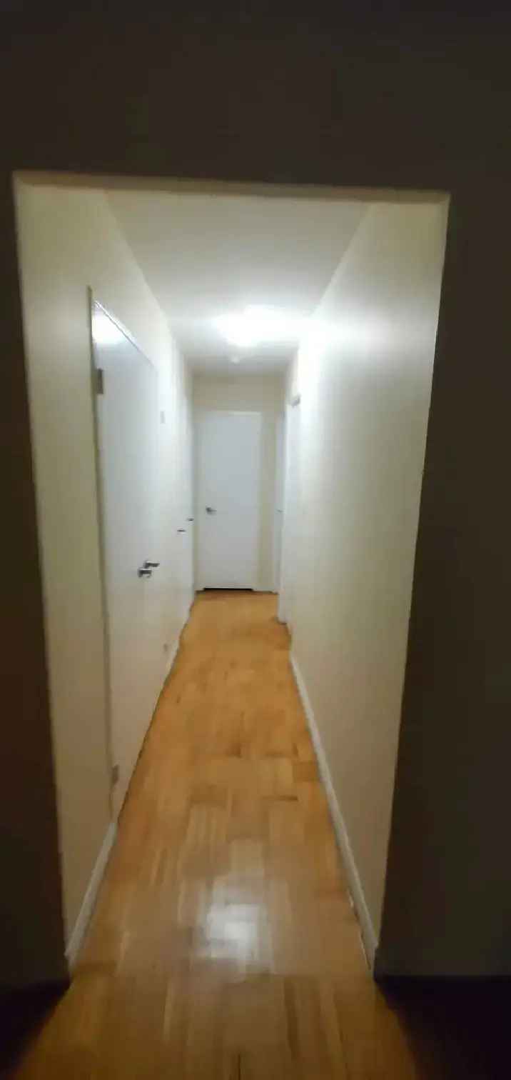 Room for Rent Near Don Mills Station April 1st 2025