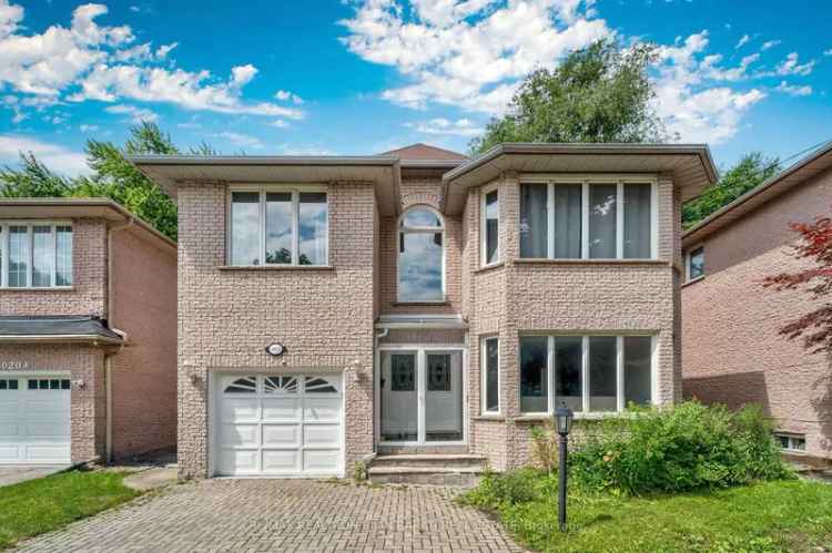 House For Sale in Toronto, Ontario