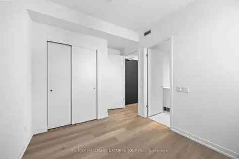 3 rooms apartment of 65 m² in Toronto