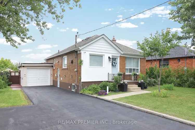 House For Sale in Toronto, Ontario