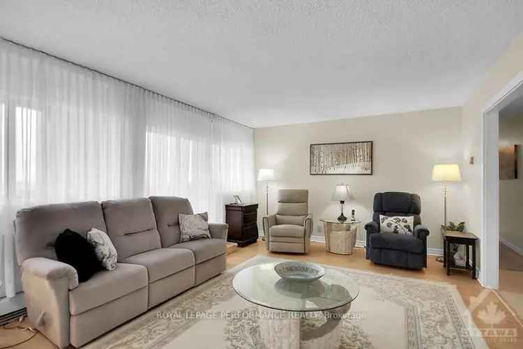 Condo For Sale in (Old) Ottawa, Ontario