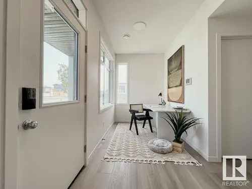 Modern Townhome For Sale in Edmonton
