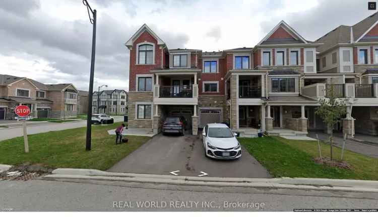 House For Sale in Richmond Hill, Ontario