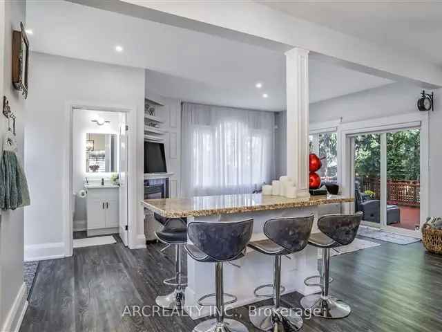 Amazing Family Home in Richmond Hill