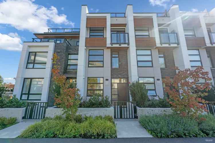 A $1,399,999.00 Townhouse with 4 bedrooms in Metrotown, Burnaby South