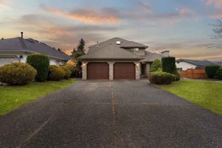 16485 84A Avenue in Surrey: Fleetwood Tynehead House for sale : MLS®# R2968282