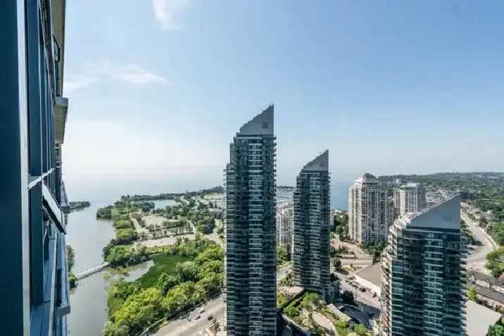 Lake View 1 Bedroom Condo with Parking