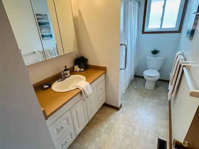 South London Bungalow 3 2 Beds 2 Baths Updated Kitchen