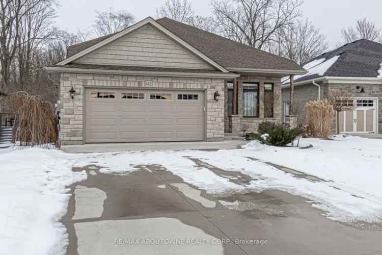 House For Sale in Central Elgin, Ontario