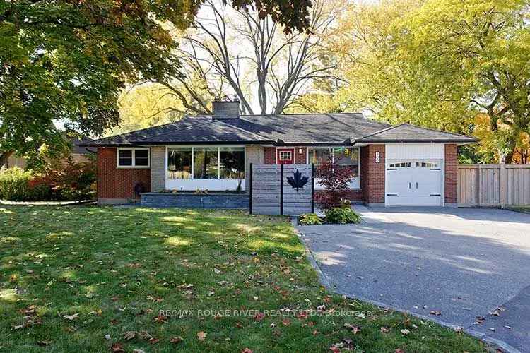 Updated 3 1 Bedroom Bungalow Huge Backyard Whitby GO