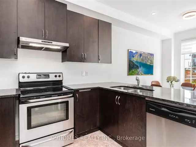 Immaculate Updated Freehold Townhome in Brampton West Near Lionhead Golf