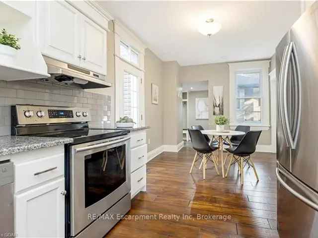 3-Bedroom Victorian Home Near Rockwood Conservation Area