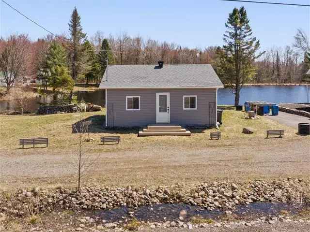 Bungalow for Sale in Saint Norbert