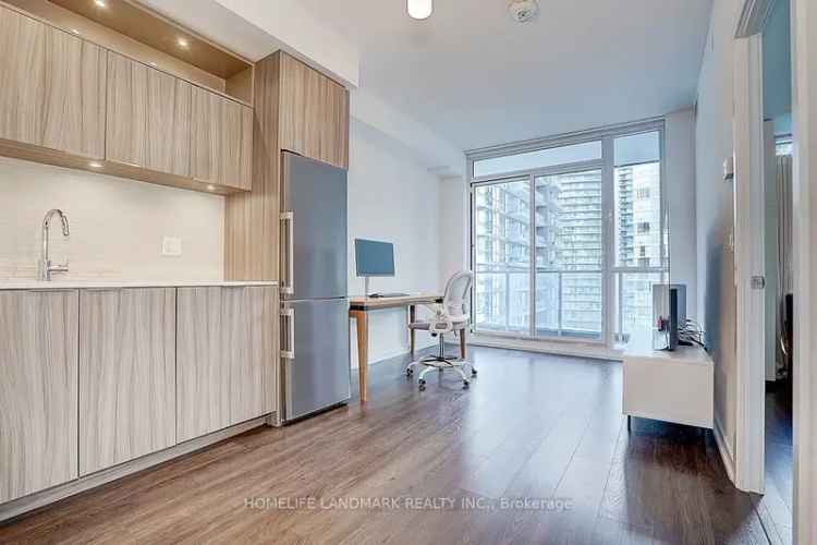 Condo For Sale in Toronto, Ontario