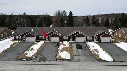 2-Bedroom Condo in Saint-Quentin Turnkey with Garage