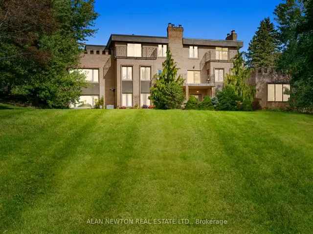 House For Sale in King, Ontario