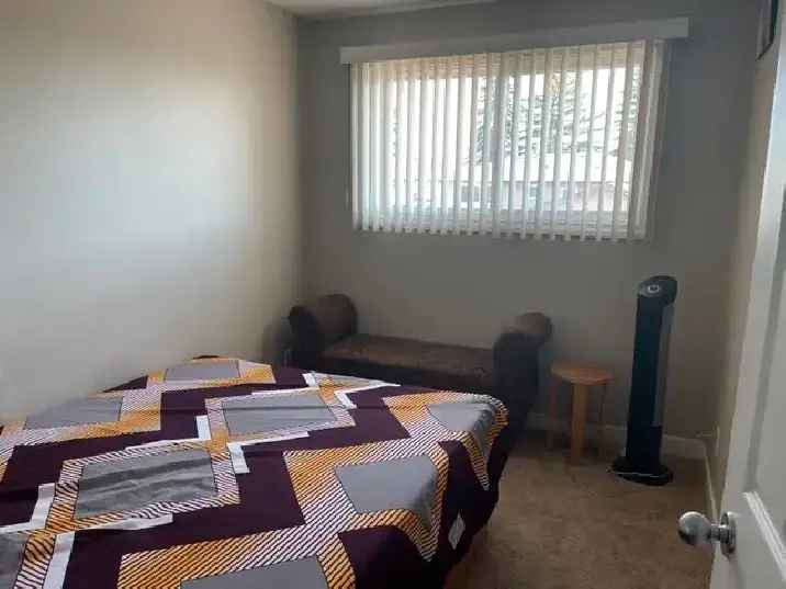 5 Bedroom 3 Washroom House for Rent in Rundlefield
