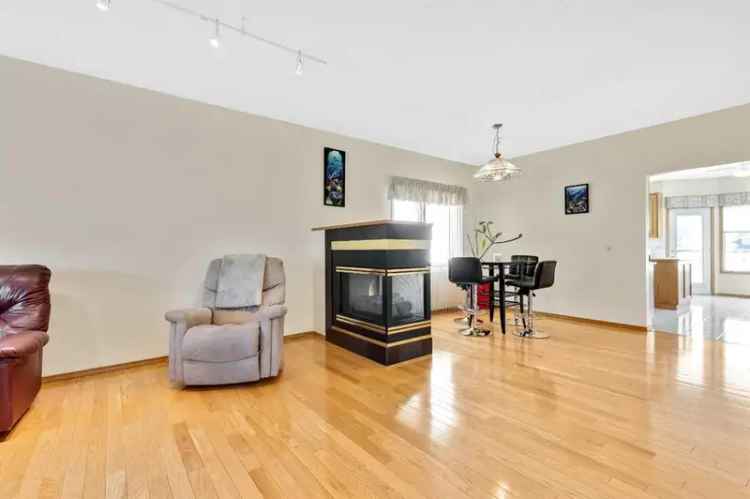 House For Sale , Calgary, Alberta